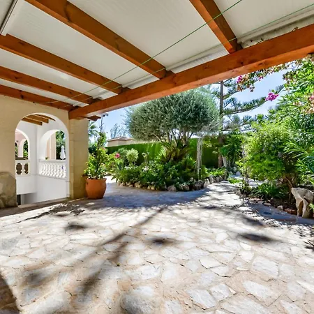 Guzman - Dosangeles Villa