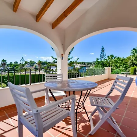 Guzman - Dosangeles Villa